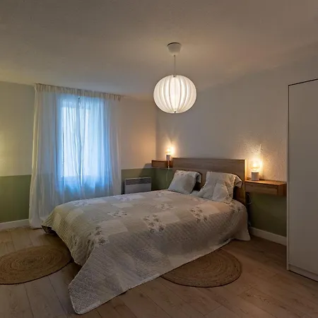 Downtown Chic In Appartement Pézenas