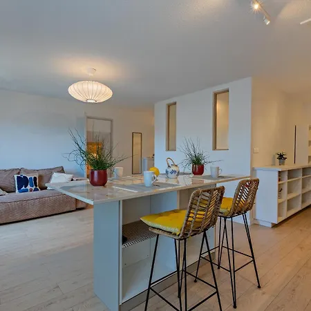 아파트 Spacious Renovated Apt In Pezenas Center 뻬제나
